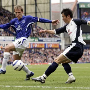 Season 05-06 Poster Print Collection: Everton v Spurs