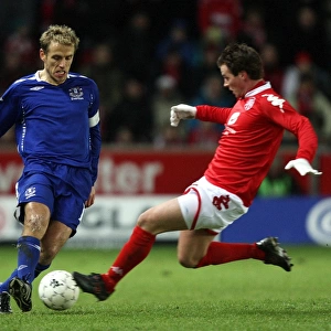 Phil Neville vs. Petter Vaagan Moen: Everton vs. SK Brann in UEFA Cup Third Round First Leg