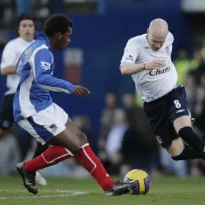 Portsmouth v Everton Manuel Fernandes in action against Evertons Andrew Johnson Portsmouth v Everton Manuel Fernandes in action against Evertons Andrew Johnson