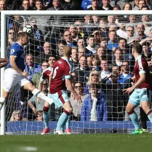 Premier League - Everton v Burnley - Goodison Park Premier League - Everton v Burnley - Goodison Park