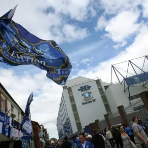 Premier League Showdown: Everton vs. Wolverhampton Wanderers at Goodison Park (2010) - Excitement Builds Outside the Ground Premier League Showdown: Everton vs. Wolverhampton Wanderers at Goodison Park (2010) - Excitement Builds Outside the Ground