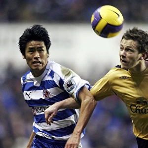 Reading v Everton Gary Naysmith of Everton in action with Seol Ki Hyeon of Reading