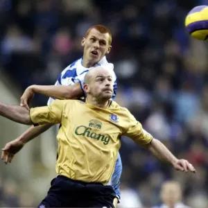Reading v Everton Steve Sidwell of Reading challenges Lee Carsley of Everton Reading v Everton Steve Sidwell of Reading challenges Lee Carsley of Everton