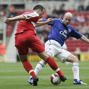 The Riverside Stadium - Lee Carsley of Everton in action with Mark Viduka of Middlesbrough