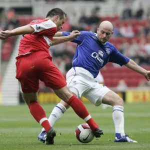 The Riverside Stadium - Lee Carsley of Everton in action with Mark Viduka of Middlesbrough