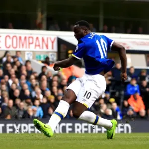 Romelu Lukaku Scores First Goal: Everton at White Hart Lane vs. Tottenham Hotspur - Premier League Romelu Lukaku Scores First Goal: Everton at White Hart Lane vs. Tottenham Hotspur - Premier League
