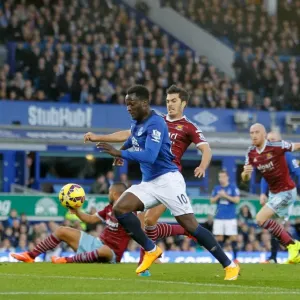 Romelu Lukaku Scores the Opener: Everton vs. West Ham United, Barclays Premier League - Goodison Park