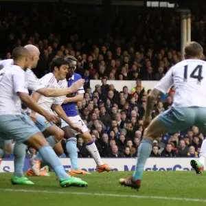 Romelu Lukaku Scores the Opening Goal: Everton 1-0 West Ham United (BPL, Goodison Park, 01-03-2014) Romelu Lukaku Scores the Opening Goal: Everton 1-0 West Ham United (BPL, Goodison Park, 01-03-2014)