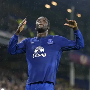 Romelu Lukaku Scores Penalty: Everton's Europa League Victory over Dynamo Kiev (Round of 16 - First Leg) Romelu Lukaku Scores Penalty: Everton's Europa League Victory over Dynamo Kiev (Round of 16 - First Leg)