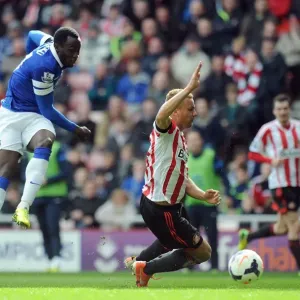 Romelu Lukaku Scores the Winning Goal for Everton against Sunderland at Stadium of Light (12-04-2014)