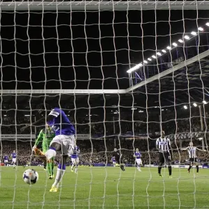 Romelu Lukaku's Hat-Trick: Thrilling 3-2 Everton Victory Over Newcastle United (30-09-2013, Goodison Park) Romelu Lukaku's Hat-Trick: Thrilling 3-2 Everton Victory Over Newcastle United (30-09-2013, Goodison Park)