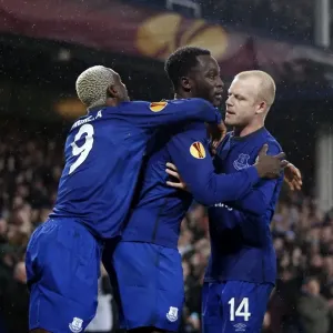 Romelu Lukaku's Penalty Seals Europa League Win for Everton over Dynamo Kiev (Round of 16 - First Leg) Romelu Lukaku's Penalty Seals Europa League Win for Everton over Dynamo Kiev (Round of 16 - First Leg)