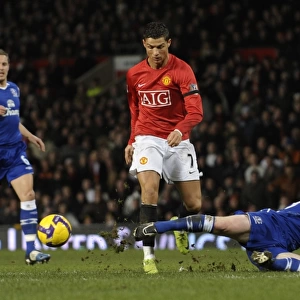 Ronaldo vs. Hibbert: Clash of the Titans in Manchester United vs. Everton (08/09) Premier League