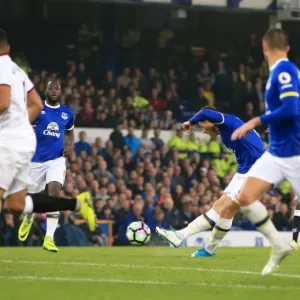 Ross Barkley Scores the Opener: Everton vs. Watford at Goodison Park, Premier League Ross Barkley Scores the Opener: Everton vs. Watford at Goodison Park, Premier League