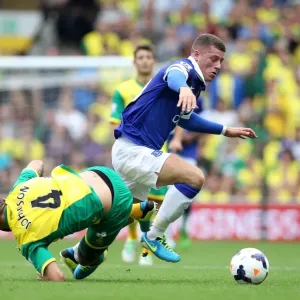 Ross Barkley Past Print - Norwich City vs. Everton, 2013 Premier League Ross Barkley Past Print - Norwich City vs. Everton, 2013 Premier League