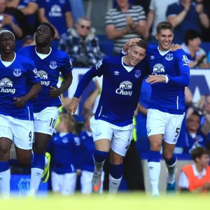 Ross Barkley's Stunner: Everton's First Goal Against Watford in Premier League Ross Barkley's Stunner: Everton's First Goal Against Watford in Premier League