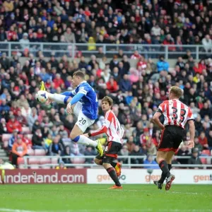 Ross Barkley's Thrilling Goal: Everton's 1-0 Lead Against Sunderland at Stadium of Light (BPL, 12-04-2014)