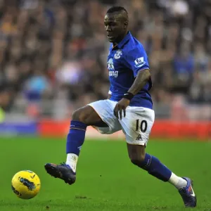 Royston Drenthe in Action: Everton vs. Sunderland, Premier League (December 26, 2011) Royston Drenthe in Action: Everton vs. Sunderland, Premier League (December 26, 2011)