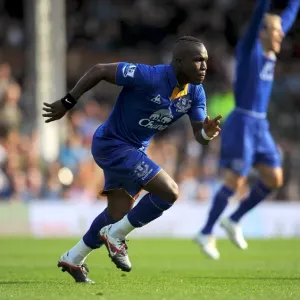 Royston Drenthe's Stunner: Everton's First Goal in BPL Clash at Craven Cottage (23 Oct 2011 - Fulham vs Everton)