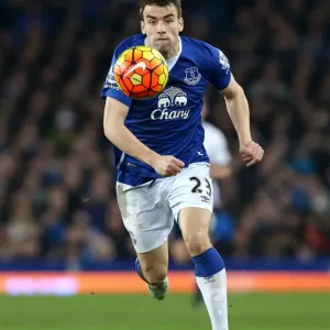 Seamus Coleman in Action Print - Everton vs Tottenham Hotspur Seamus Coleman in Action Print - Everton vs Tottenham Hotspur