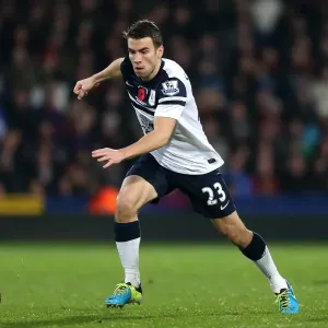 Seamus Coleman's Intense Face-off: Everton's Scoreless Battle with Crystal Palace at Selhurst Park (09-11-2013) Seamus Coleman's Intense Face-off: Everton's Scoreless Battle with Crystal Palace at Selhurst Park (09-11-2013)