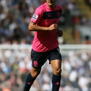 Soccer - Barclays Premier League - Blackburn Rovers v Everton - Ewood Park