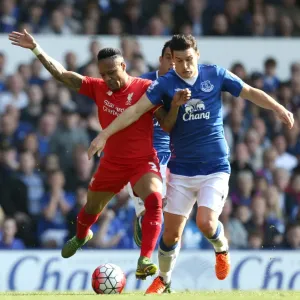 Soccer - Barclays Premier League - Everton v Liverpool - Goodison Park Soccer - Barclays Premier League - Everton v Liverpool - Goodison Park