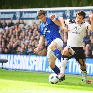 Soccer - Barclays Premier League - Tottenham Hotspur v Everton - White Hart Lane