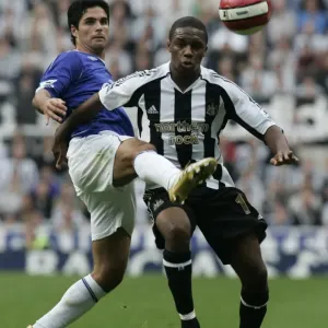 St James Park - 24 / 9 / 06 Evertons Arteta in action with Newcastles Charles Nzogbia St James Park - 24 / 9 / 06 Evertons Arteta in action with Newcastles Charles Nzogbia
