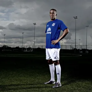 Steely Defender: Sylvain Distin's Everton Career Steely Defender: Sylvain Distin's Everton Career