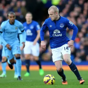 Everton FC Print - Steven Naismith in Action at Goodison Park Everton FC Print - Steven Naismith in Action at Goodison Park