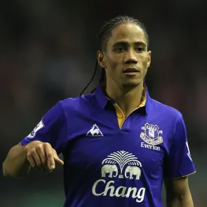 Steven Pienaar in Action for Everton Against Liverpool at Anfield (13 March 2012) Steven Pienaar in Action for Everton Against Liverpool at Anfield (13 March 2012)