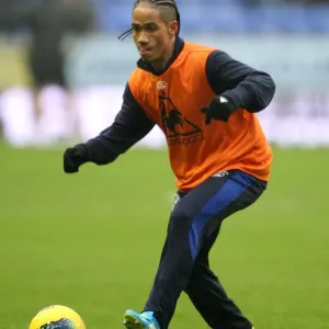 Steven Pienaar in Action: Everton vs. Wigan Athletic, Barclays Premier League (February 2012) Steven Pienaar in Action: Everton vs. Wigan Athletic, Barclays Premier League (February 2012)