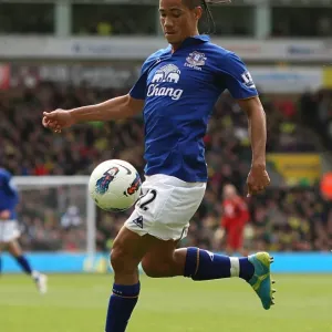 Steven Pienaar in Action: Everton vs. Norwich City, Premier League (04.07.2012) Steven Pienaar in Action: Everton vs. Norwich City, Premier League (04.07.2012)