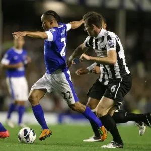 Steven Pienaar Charges Forward: Everton vs Newcastle United, Barclays Premier League, Goodison Park (September 17, 2012) Steven Pienaar Charges Forward: Everton vs Newcastle United, Barclays Premier League, Goodison Park (September 17, 2012)