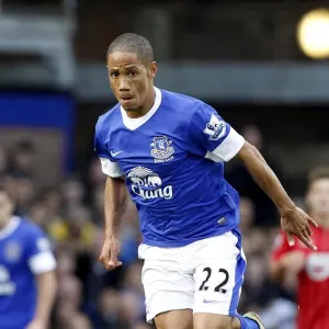 Steven Pienaar's Brilliant Performance: Everton's 3-1 Triumph over Southampton (September 29, 2012, Barclays Premier League, Goodison Park) Steven Pienaar's Brilliant Performance: Everton's 3-1 Triumph over Southampton (September 29, 2012, Barclays Premier League, Goodison Park)
