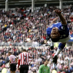 Steven Pienaar's Euphoric Moment: Scoring First Goal for Everton Against Sunderland in 2008-09 Premier League