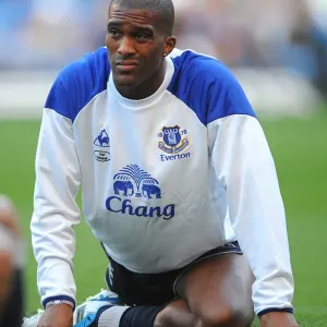 Sylvain Distin of Everton in Pre-Match Warm-Up at Stamford Bridge, Chelsea vs Everton (15 October 2011) Sylvain Distin of Everton in Pre-Match Warm-Up at Stamford Bridge, Chelsea vs Everton (15 October 2011)