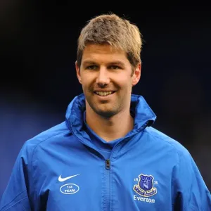 Thomas Hitzlsperger's Game-Winning Goal for Everton vs. Sunderland (10-11-2012) Thomas Hitzlsperger's Game-Winning Goal for Everton vs. Sunderland (10-11-2012)