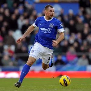 Thrilling 3-3 Draw: Everton vs. Aston Villa - Darron Gibson's Dramatic Performance Thrilling 3-3 Draw: Everton vs. Aston Villa - Darron Gibson's Dramatic Performance