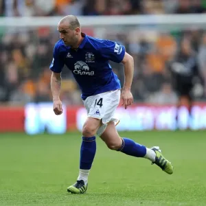 Thrilling McFadden Strike: Everton's Premier League Victory over Wolverhampton Wanderers (06.05.2012) Thrilling McFadden Strike: Everton's Premier League Victory over Wolverhampton Wanderers (06.05.2012)