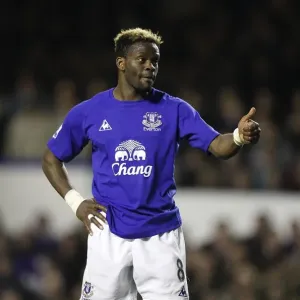 Thrilling Moment: Louis Saha Scores Stunner for Everton vs Fulham, Barclays Premier League (19 March 2011), Goodison Park Thrilling Moment: Louis Saha Scores Stunner for Everton vs Fulham, Barclays Premier League (19 March 2011), Goodison Park