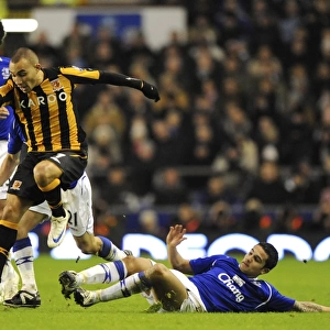 Tim Cahill vs Craig Fagan: Clash between Everton's Cahill and Hull City's Fagan in the 2009 Barclays Premier League