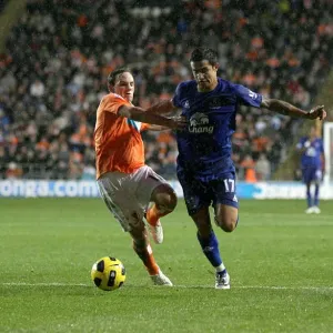Tim Cahill vs. David Vaughan: A Battle at Everton vs. Blackpool, Premier League Tim Cahill vs. David Vaughan: A Battle at Everton vs. Blackpool, Premier League