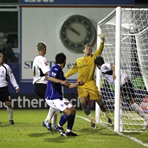 Tim Cahill's Historic First Goal: Everton vs. Luton Town in Carling Cup Fourth Round, 2007