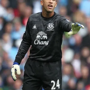 Tim Howard in Action: Everton vs. Manchester City, Barclays Premier League (24 September 2011, Etihad Stadium) Tim Howard in Action: Everton vs. Manchester City, Barclays Premier League (24 September 2011, Etihad Stadium)