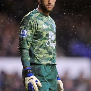 Tim Howard in Action: Everton vs Stoke City, Barclays Premier League, Goodison Park (December 2011) Tim Howard in Action: Everton vs Stoke City, Barclays Premier League, Goodison Park (December 2011)
