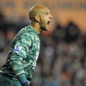 Tim Howard in Action: Everton vs Stoke City, Premier League Showdown at Britannia Stadium (01 May 2012) Tim Howard in Action: Everton vs Stoke City, Premier League Showdown at Britannia Stadium (01 May 2012)