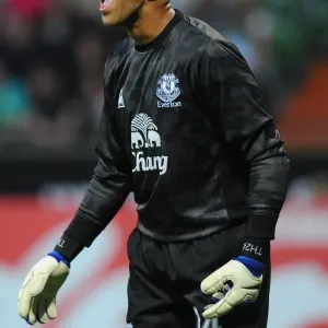 Tim Howard in Action: Everton vs. Werder Bremen Pre-Season Friendly (02.08.2011) Tim Howard in Action: Everton vs. Werder Bremen Pre-Season Friendly (02.08.2011)