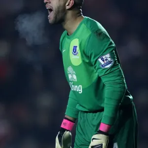 Tim Howard: Marshaling Everton's Defense in Stalemate Against Southampton (January 21, 2013) Tim Howard: Marshaling Everton's Defense in Stalemate Against Southampton (January 21, 2013)